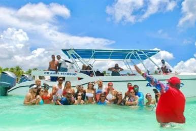 Privater Tagesausflug von Juan Dolio zur Insel Saona — Guided tour and outdoor activity