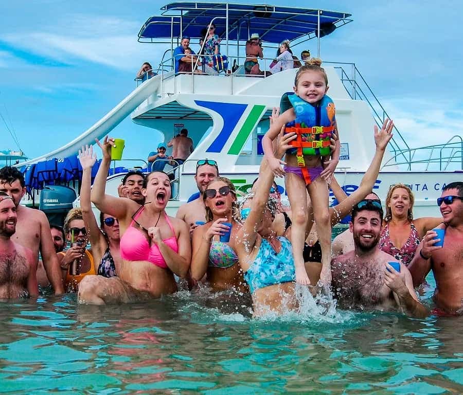 Catamaran party Loď s otevřeným barem a šnorchlováním en punta cana — Guided tour and outdoor activity