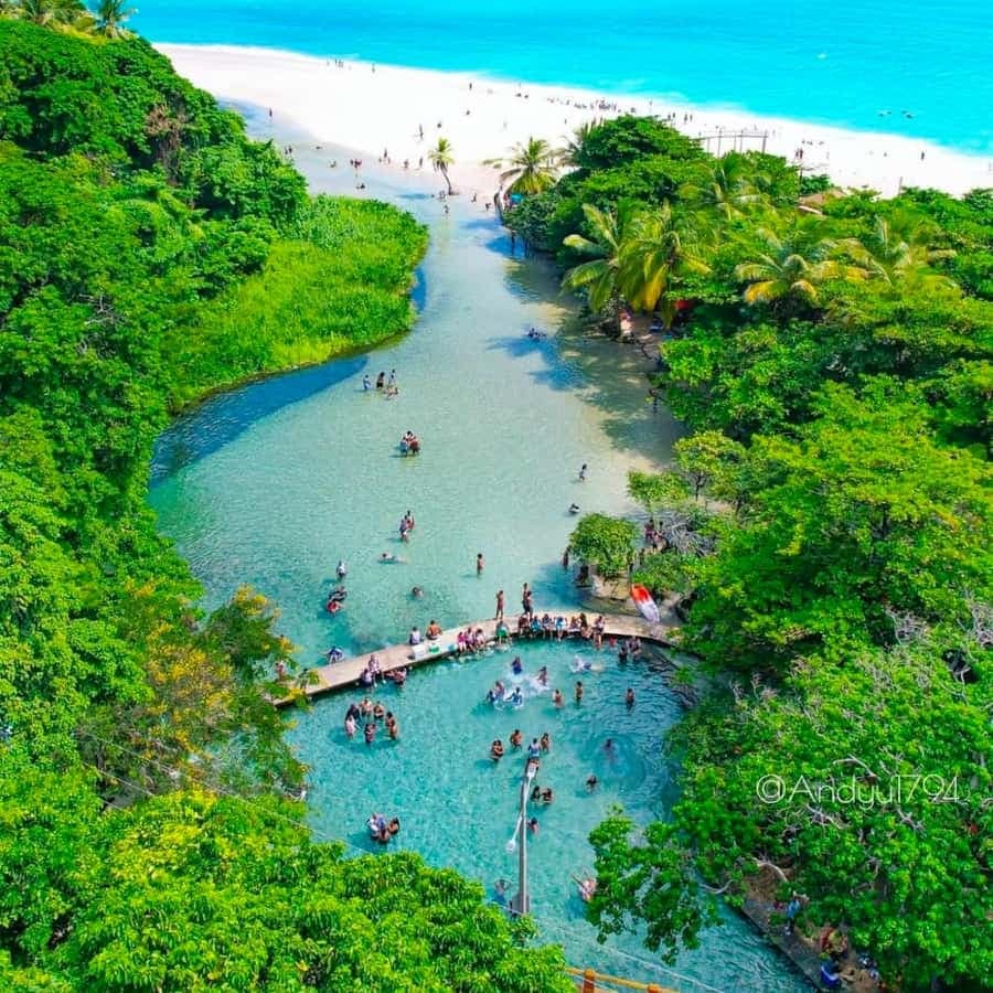 BahĂa de las Ăguilas 2 Days Shared All-Inclusive From Santo Domingo â Guided tour and outdoor activity