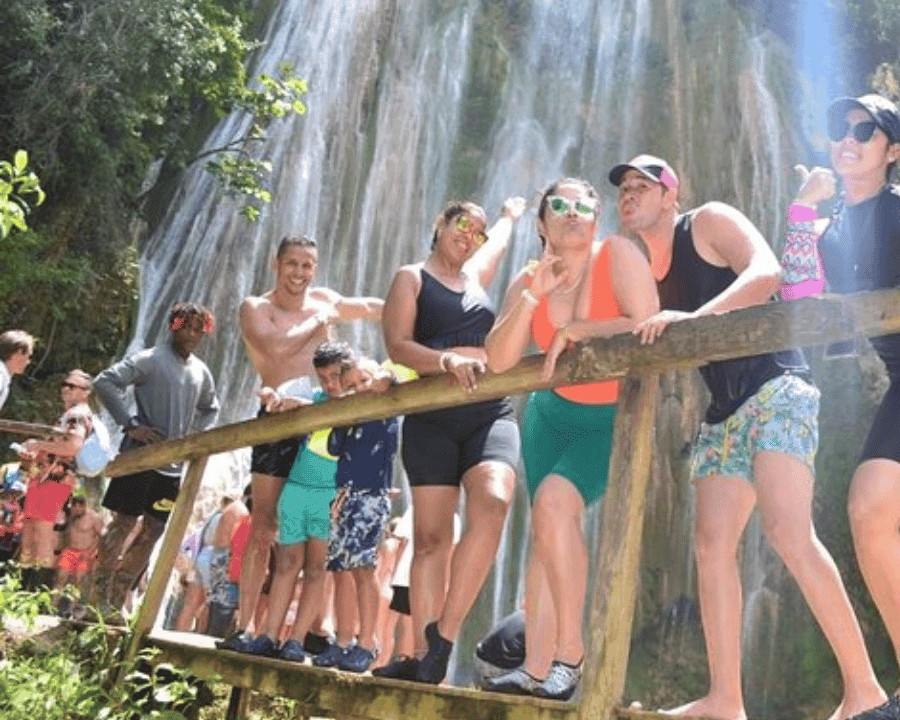 Samana: Cayo Levantado, Isla BacardĂ y la MagnĂfica Cascada — Guided tour and outdoor activity