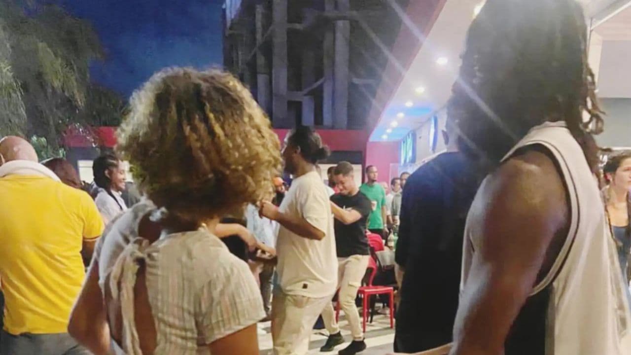 Santo Domingo: Bachata Social Dancing Tour â Guided tour and outdoor activity
