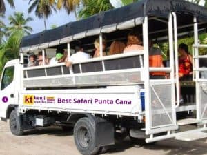 Von Punta Cana: Halbtägige Safari-Tour zur Higüey-Basilika — Guided tour and outdoor activity
